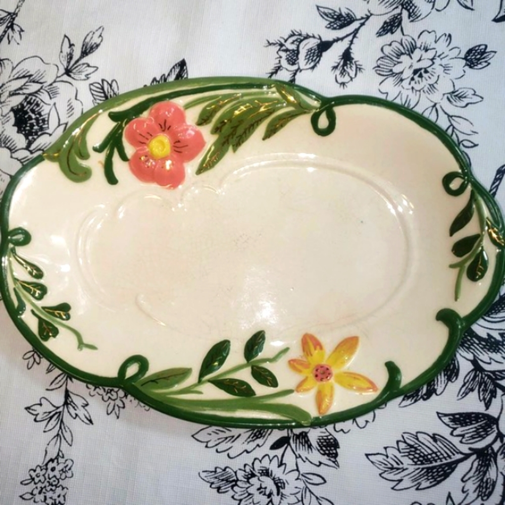 9" Vintage Floral Earthenware Keepsake / Jewelry Dish